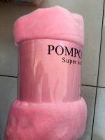 Mikroflísová deka POMPON 200 x 230 cm – super mäkká a pohodlná POD655 – Obrázok 2