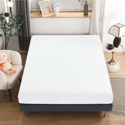 Mikroplyšová plachta (biely)